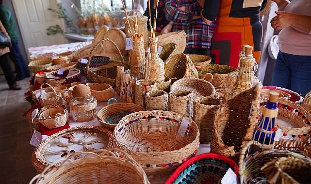 Mahalleevleri 5 satış mağazasıyla hizmet veriyor