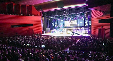 “Müslüm Gürses Şarkıları” Konseri Unutulmaz Bir Akşam Yaşattı