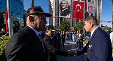 Başkan Tugay gazileri ağırladı