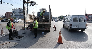 ASAT, Kepez’de yağmursuyu hatlarını temizliyor