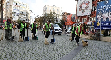 Edremit’te temizlikte 7/24 kesintisiz hizmet