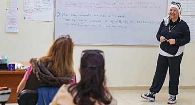 İzmir Büyükşehir Belediyesi kadınları her alanda destekliyor